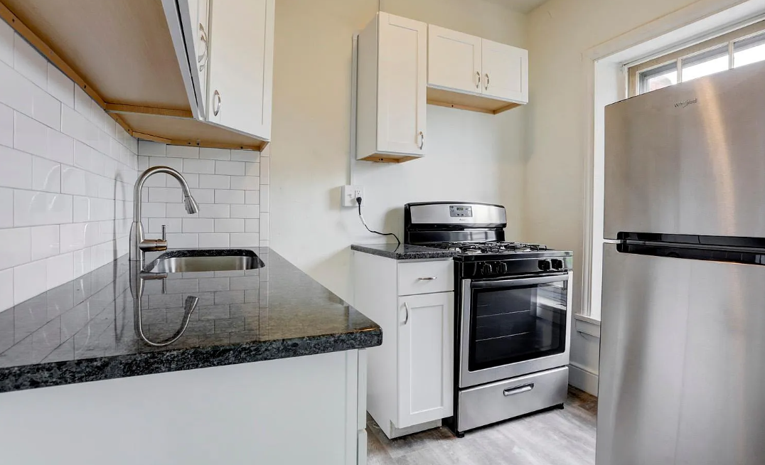 216 Locust Street - 3